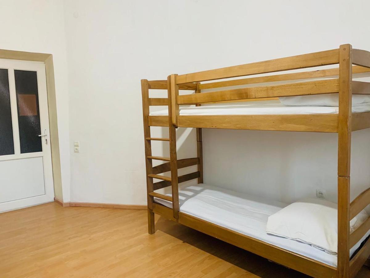Infinity Hostel & Tour Yerevan Ngoại thất bức ảnh