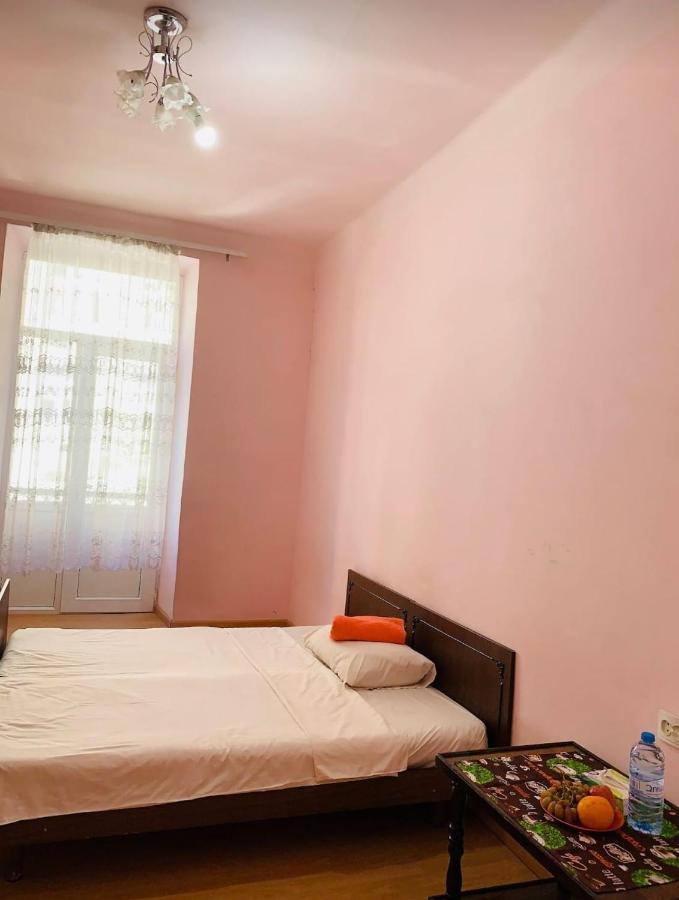 Infinity Hostel & Tour Yerevan Ngoại thất bức ảnh