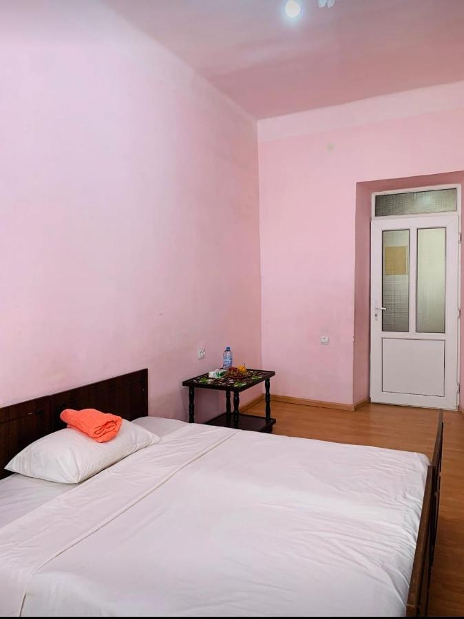 Infinity Hostel & Tour Yerevan Ngoại thất bức ảnh