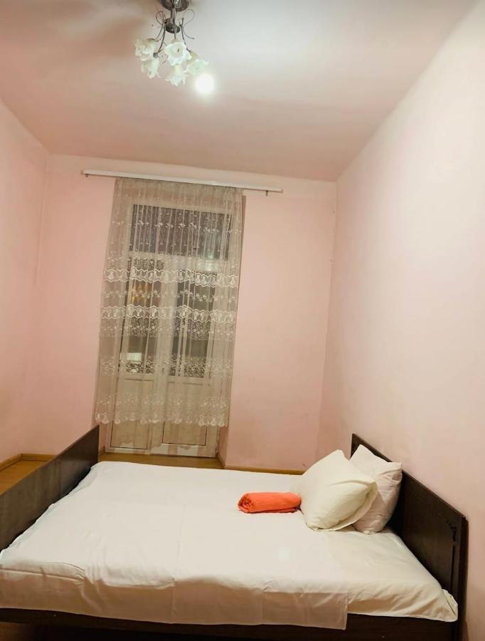 Infinity Hostel & Tour Yerevan Ngoại thất bức ảnh