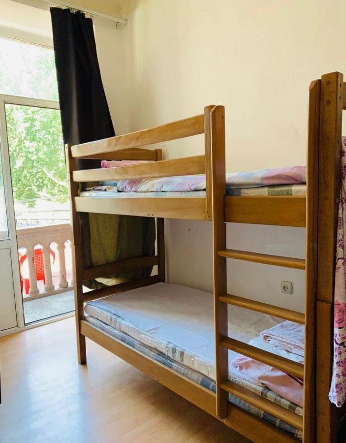 Infinity Hostel & Tour Yerevan Ngoại thất bức ảnh