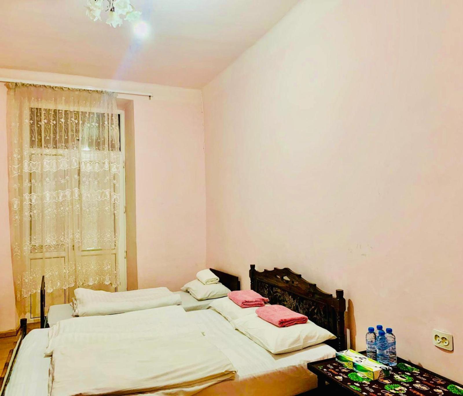 Infinity Hostel & Tour Yerevan Ngoại thất bức ảnh