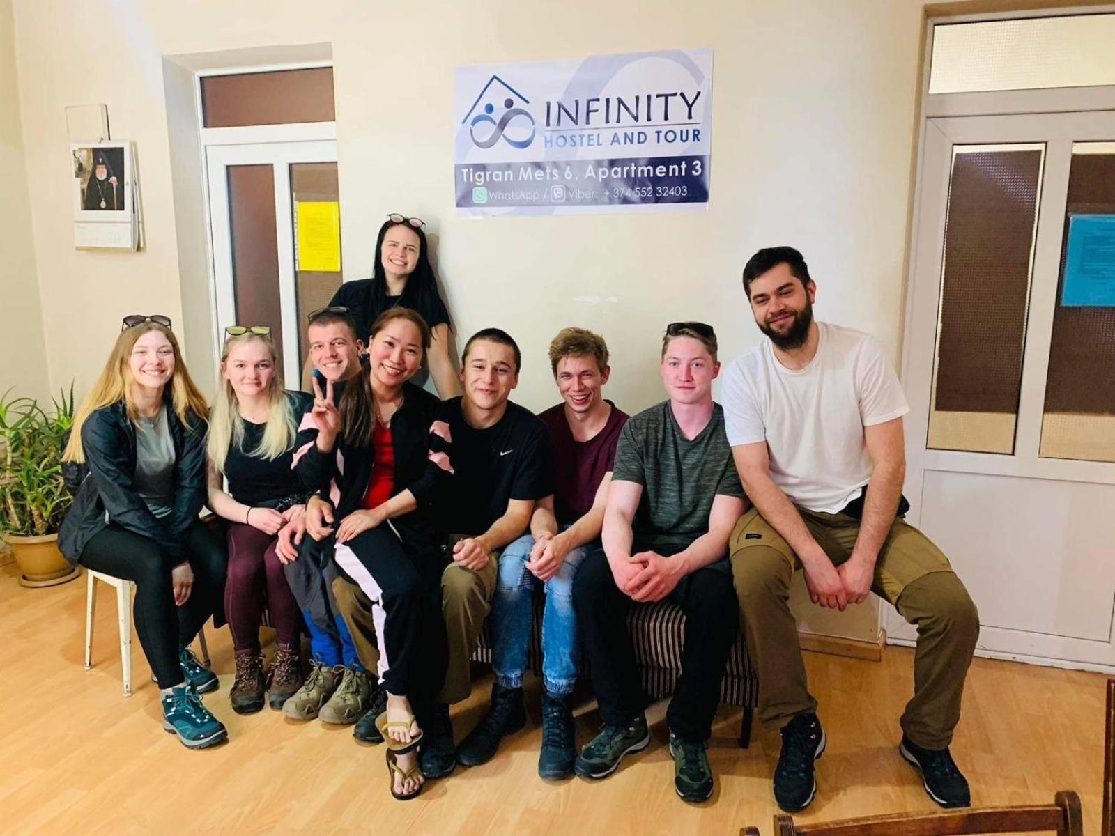 Infinity Hostel & Tour Yerevan Ngoại thất bức ảnh